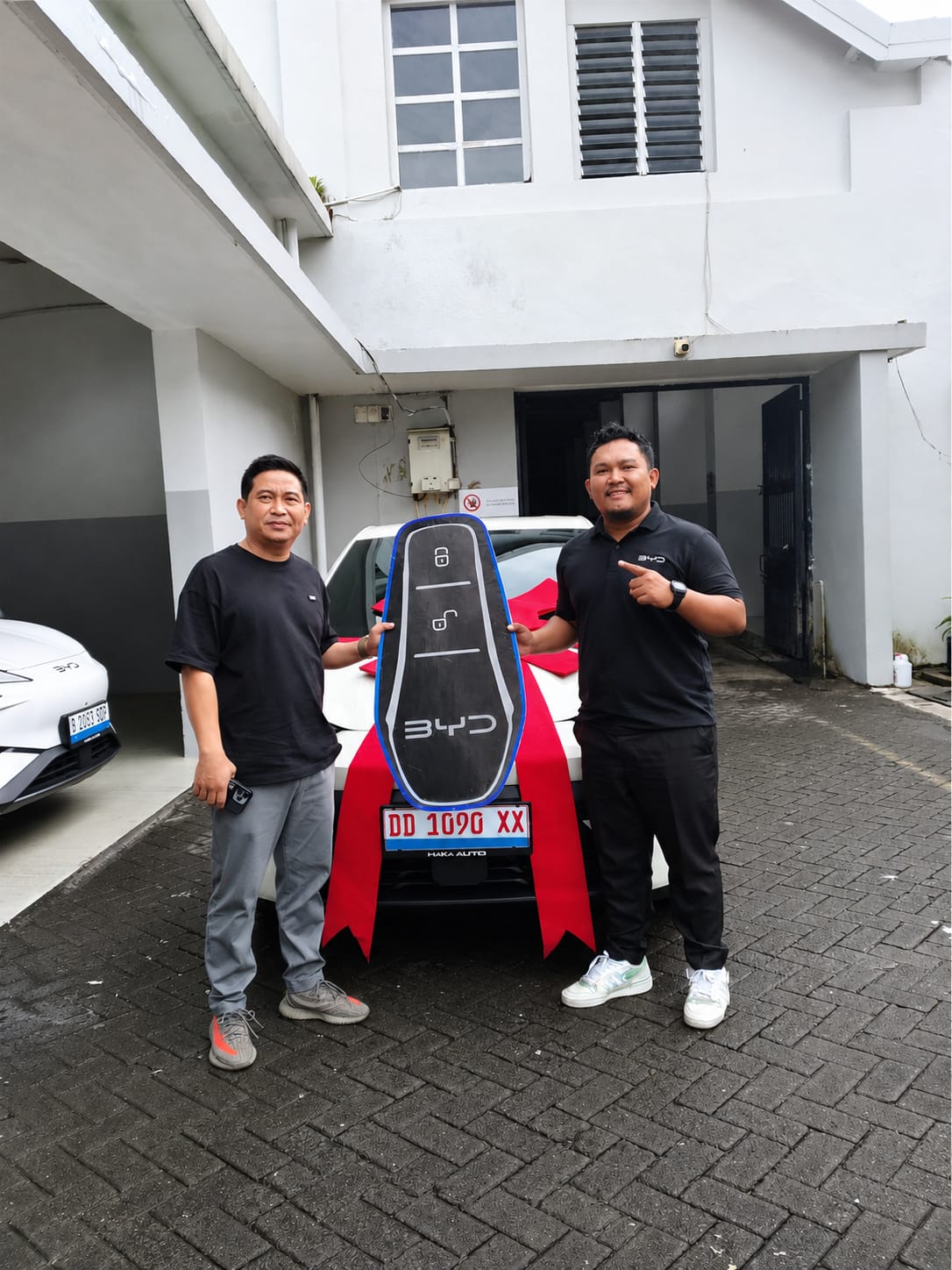 Keluarga Pak Budi - BYD ATTO 1 Premium